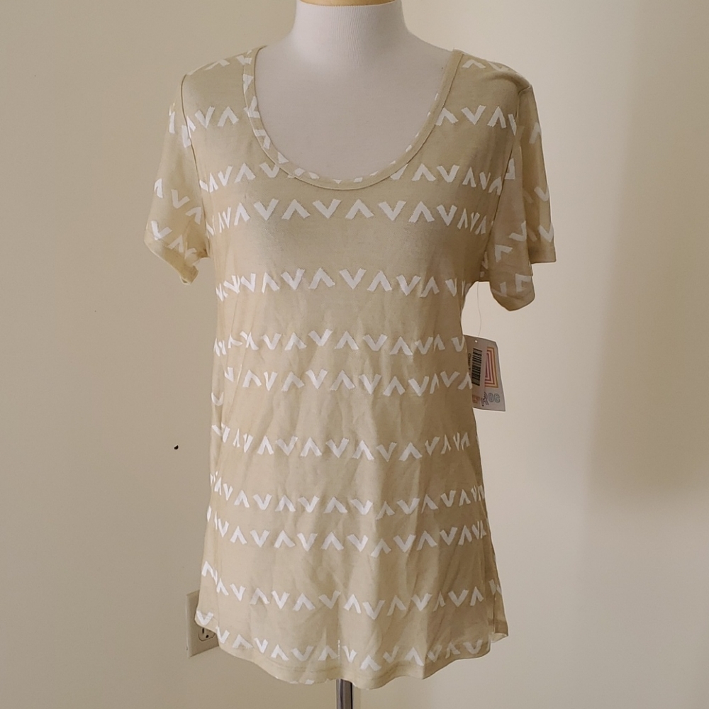 New! Lularoe Medium Tan S/S Tee.
